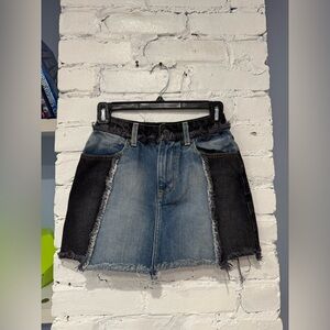 CARMAR Los Angeles Denim Two-Tone Frayed‎ Hem Skirt